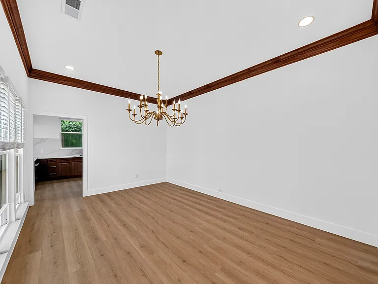 4008 Acapulco St — Photo 4
