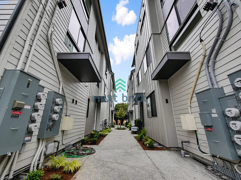 8037 Mary Ave NW #C — Photo 20
