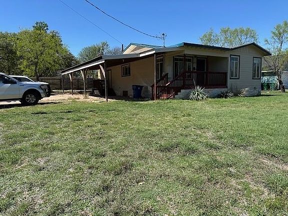 2nd image of 802 Magnolia