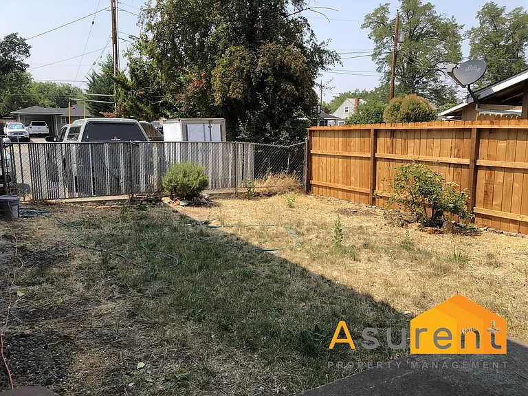 427 Plum St — Photo 17
