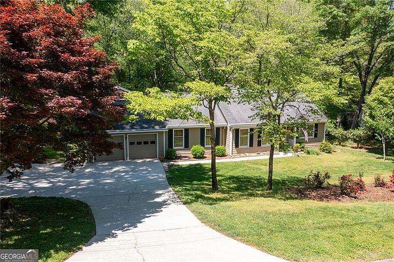 1st image of 170 Mayfield Cir