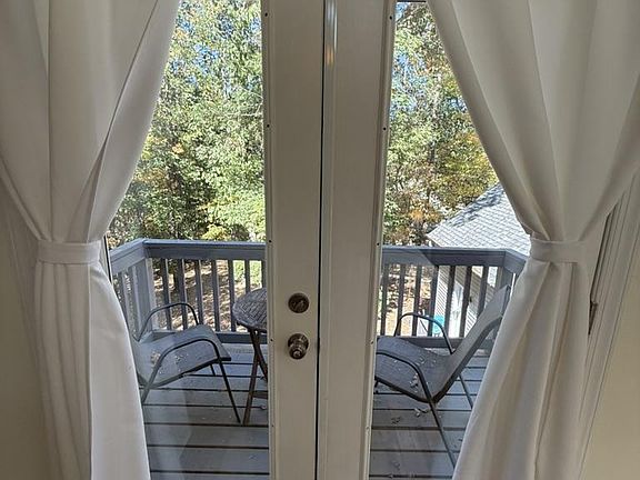 Double door walkout patio