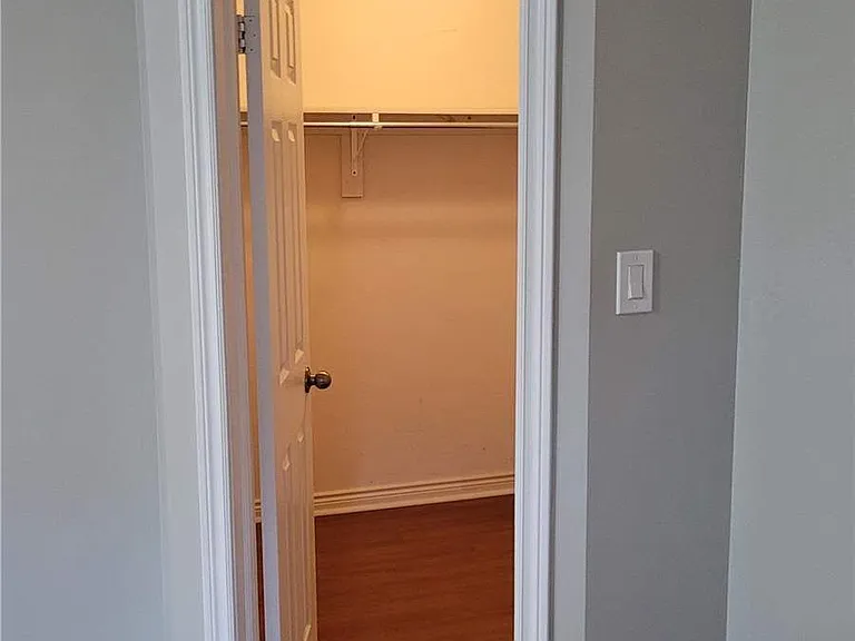 1107 Thoresby Dr — Photo 17