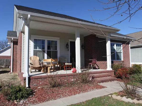 211 Max Hampton St, Bowling Green, KY 42101