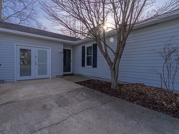 4th image of 1305 Eaglewood Dr
