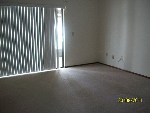 5th image of 136 Seawind Dr