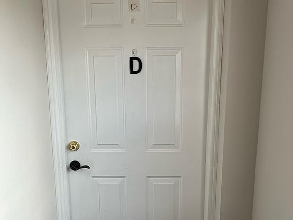 2nd image of 274 Broadmeadows Blvd APT D