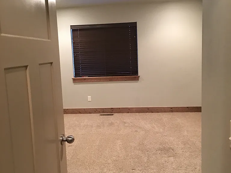1226 Manzanita Dr — Photo 8