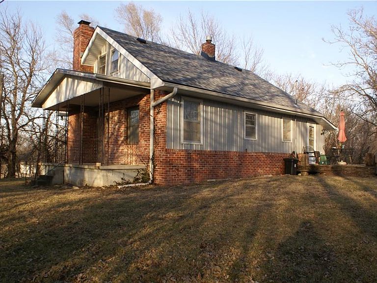 Listing photo 5