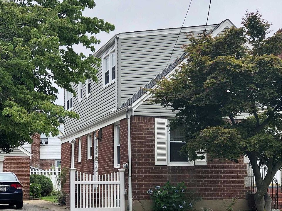2nd image of 23 Gates Ave