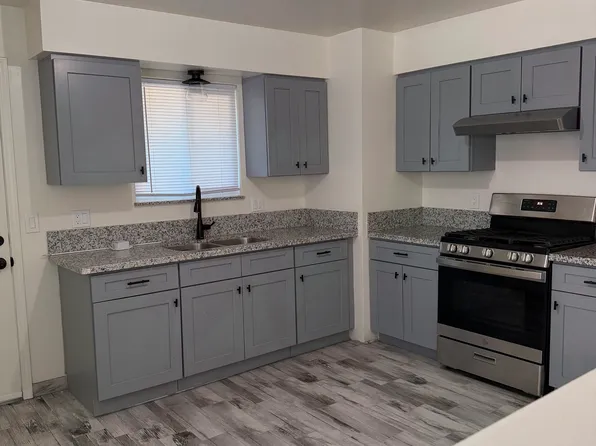 2501 W Hemlock Ct #1, Visalia, CA 93277