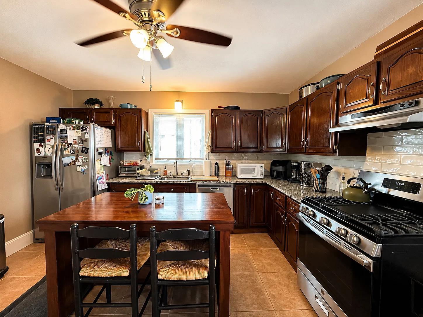 2 bed, 1000 sqft, $2,750 — Photo 2