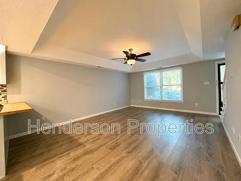 114 Joshua Case Ct — Photo 5