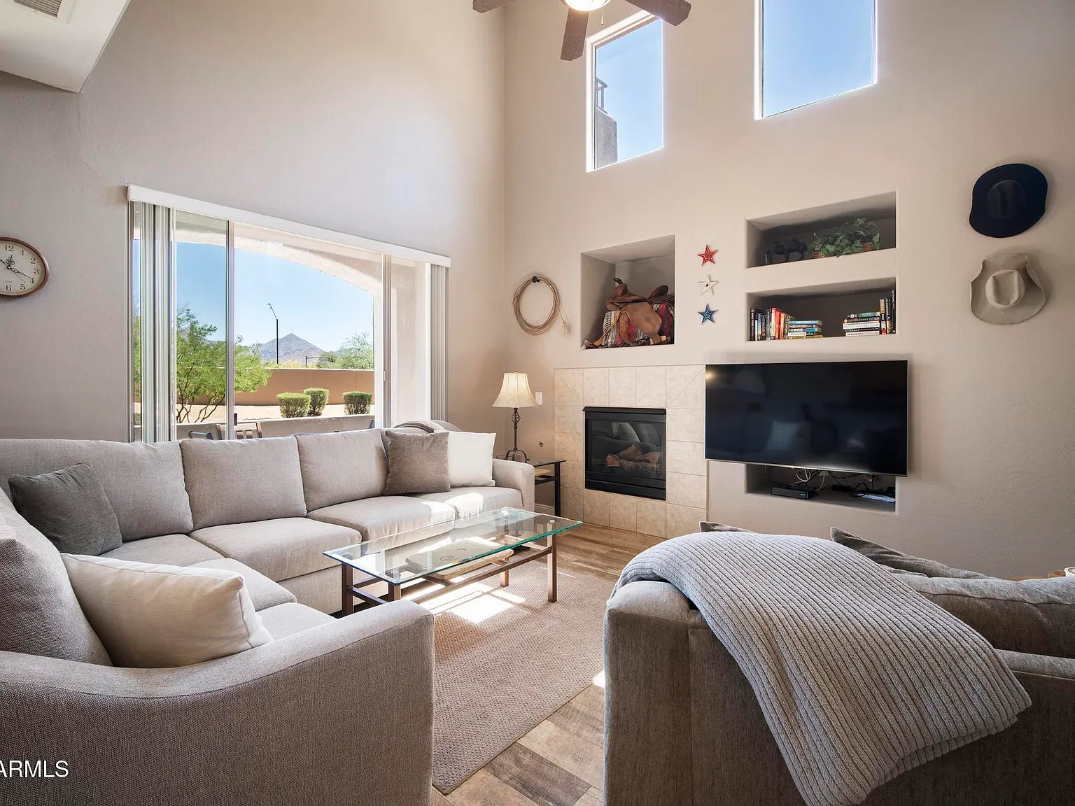 2 bed, 2.5 bath, 1666 sqft, $3,199 — Photo 2
