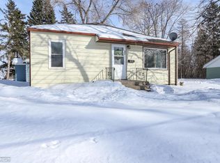 406 17th St S, Moorhead, MN 56560