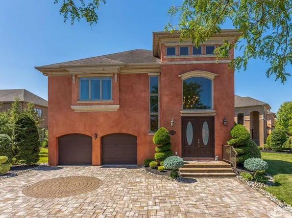 6 Donatello Ct, Monmouth Junction, NJ 08852