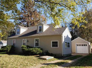 5409 Hollis Ave, Loves Park, IL 61111