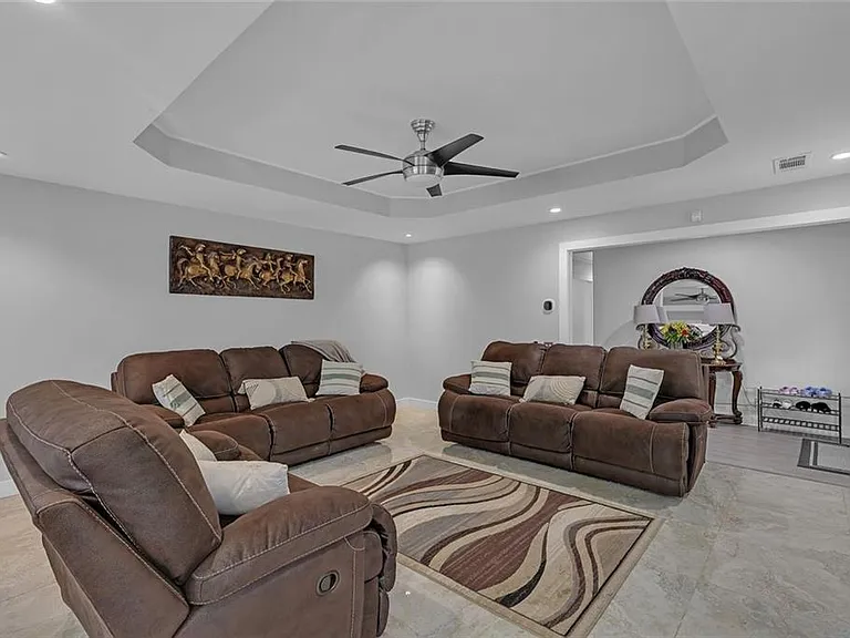 569 Garner Way NW — Photo 7