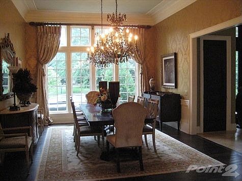 4th image of 1475 Epping Ln