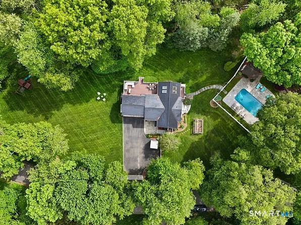 2 Grassy Plains Road, Westport, CT 06880
