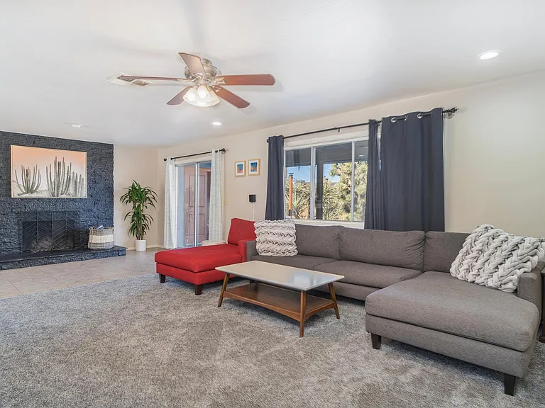 56760 Ivanhoe Dr — Photo 3