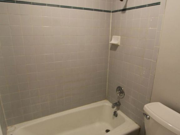5th image of 10727 O St #6
