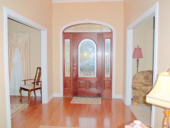 4th image of 203 Avalon Ct