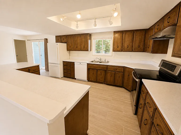 11741 Vail Rd SE — Photo 3