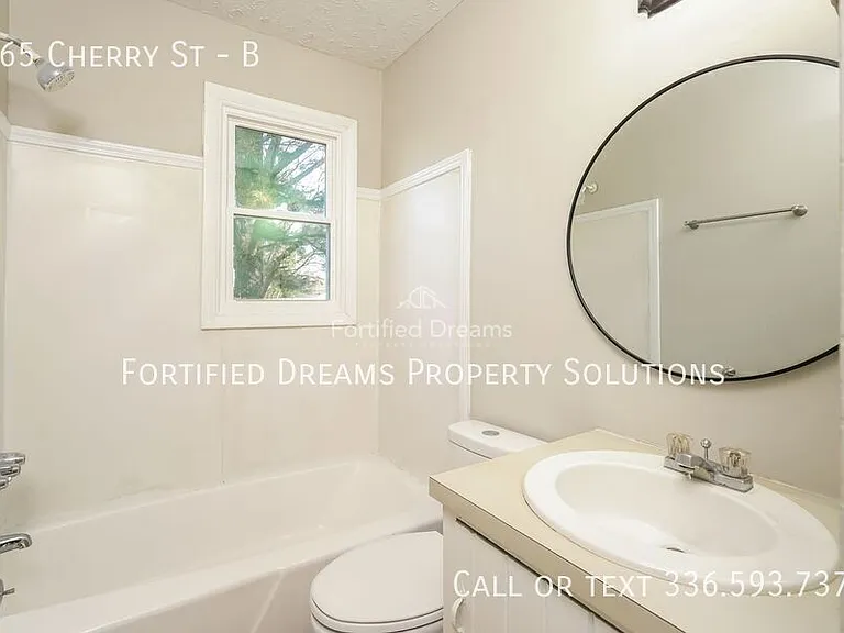 165 Cherry Ln #B — Photo 10