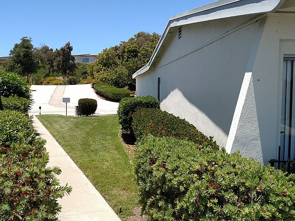 2nd image of 3875 Vista Campana S Unit 30