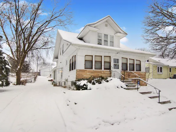 1228 Beech St, Saint Paul, MN 55106