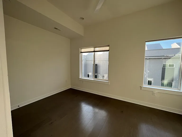 1636 N 5th Ct — Photo 12