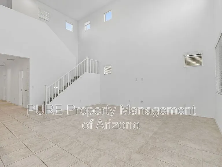 5177 N 87th Dr — Photo 5
