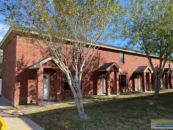 3rd image of 746 Sonesta Dr #A-b