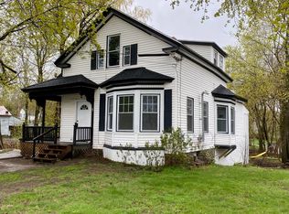 1 General Turner Hill Rd, Turner, ME 04282