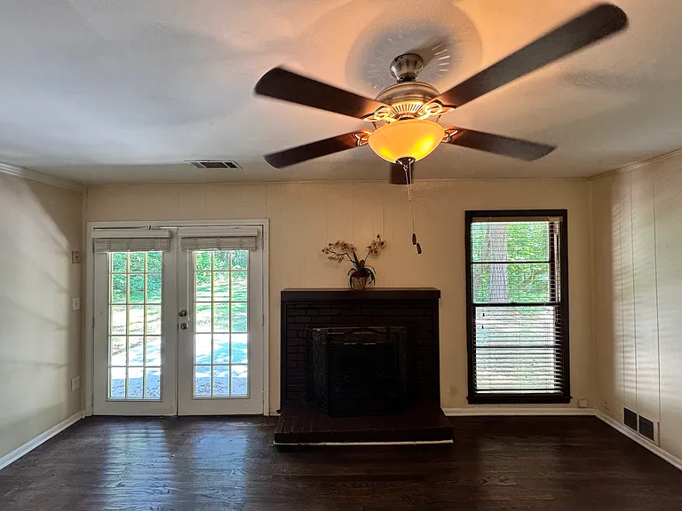 4812 Thompson Mill Rd — Photo 2