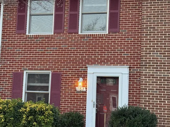 167 Farrell Ln, Fredericksburg, VA 22401
