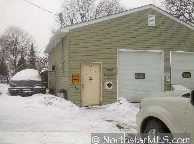 2nd image of 1467 Case Ave