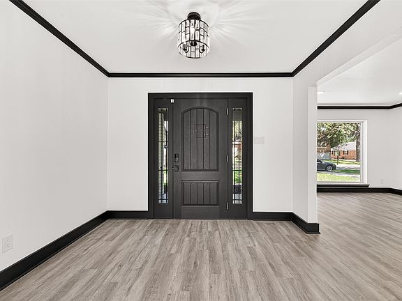 5th image of 9519 Moorberry Ln