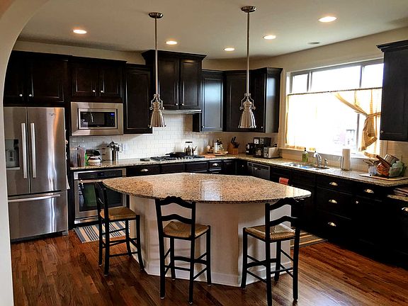3rd image of 3520 Herbert Dr