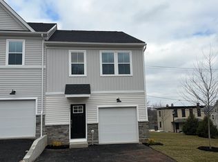 101 Abramo Victor Dr #1010, Downingtown, PA 19335