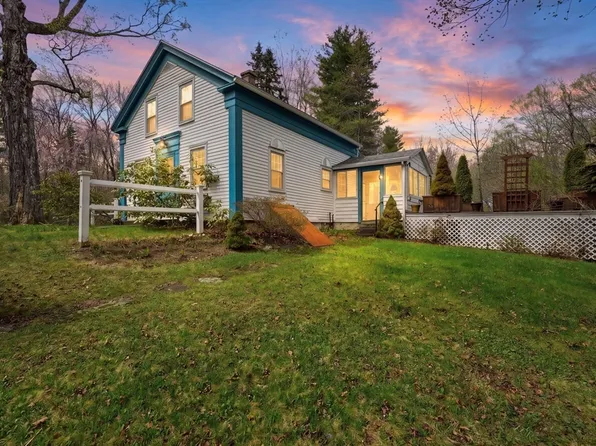 49 Russell Stage Rd, Blandford, MA 01008