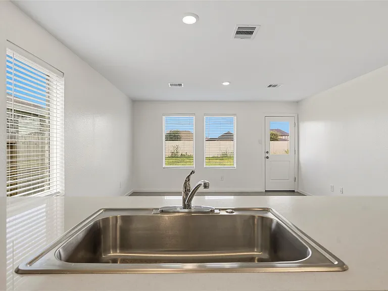 9323 Speckled Trout Dr — Photo 7