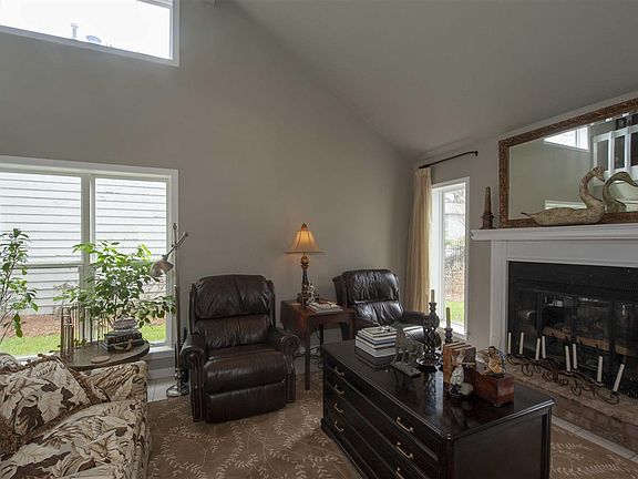 5th image of 174 Waterwood Dr