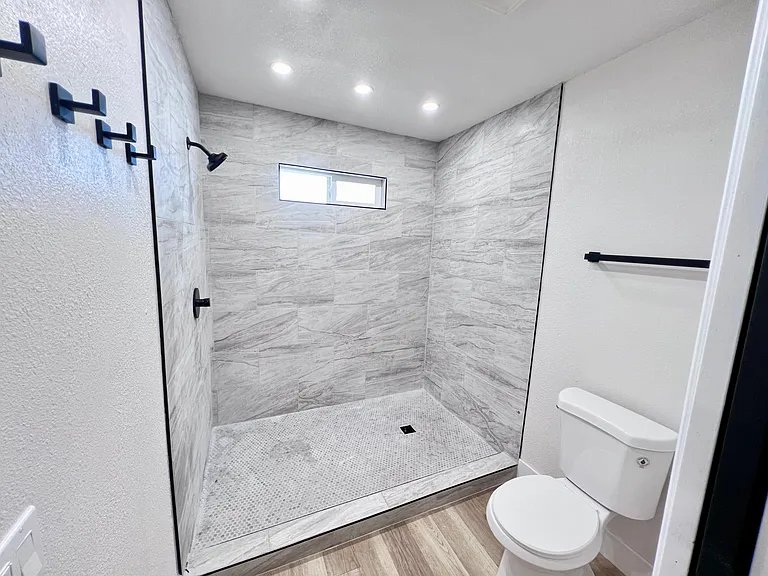 3145 Duneville St — Photo 9