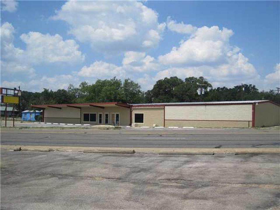 1st image of 206 N Us Highway 281