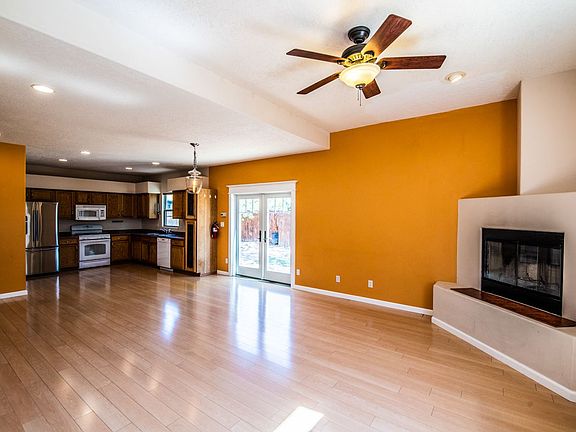 3rd image of 4309 Camino Lila