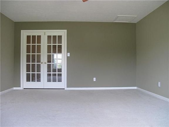 Bonus Rm is an opportunity for Children’s Play Room, Home Theatre, etc.