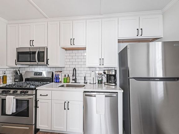 4th image of 101-107 Union Ave #42