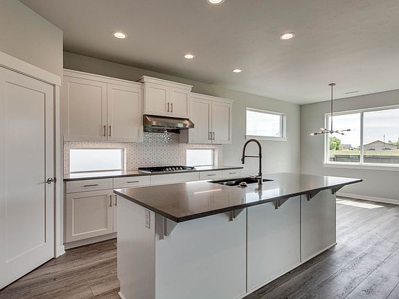 2nd image of 4480 SE 62nd Ave